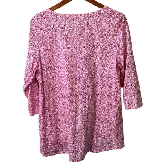 Chico's Medallion Tiles Tee Top 3/4 Sleeve V-neckline High Low Cotton Modal Soft - Picture 8 of 16